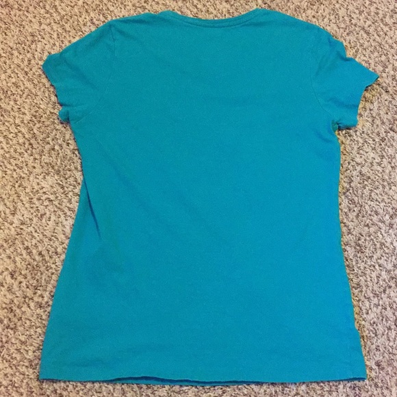 Sold The North Face Shirt - Picture 4 of 4